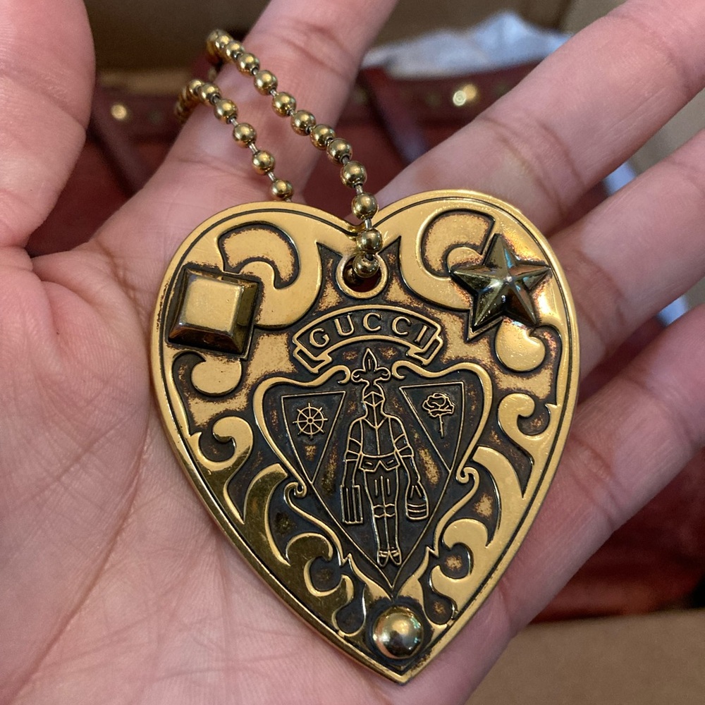 Gucci Gold-Tone Heart Medallion Pendant Keychain